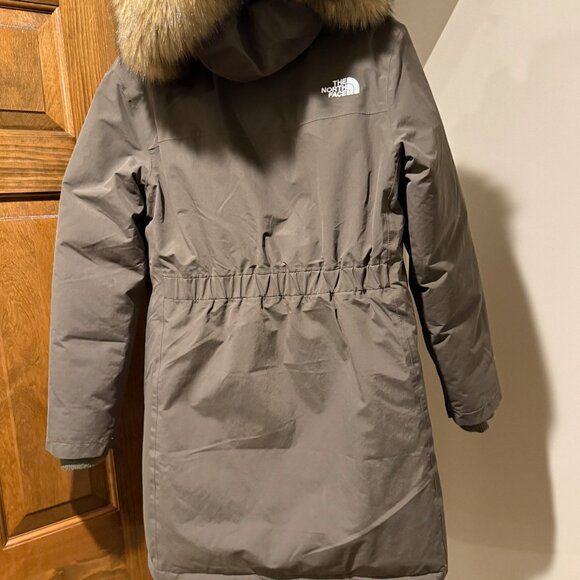 The Northface Parka Down Coat - Picture 7 of 11